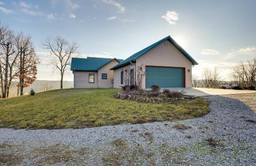 Carroll County Casa | Water-View Home Half Mile to Table Rock Lake