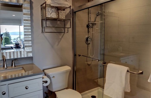Des Moines Casa | Vistas al agua desde Saltwater Suites