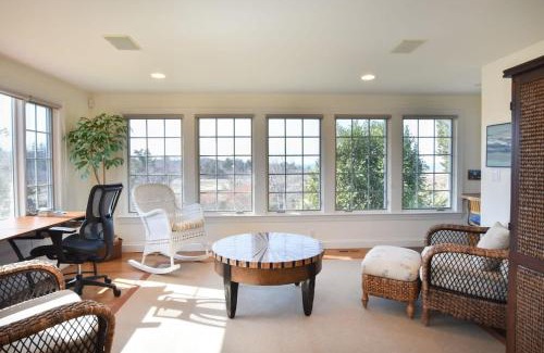 Barnstable Casa | Water Views & Private Tennis Court