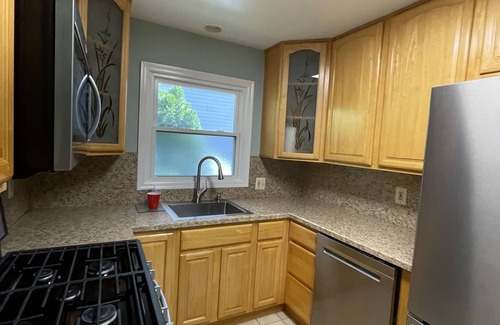 Spring Lake Casa | Water views. Updated June 2024. SUMMER 2025 4200 wk.WINTER 4200 mo