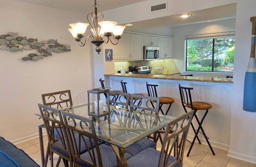 Arcadian Shores Villa | WATER VIEWS WALK 2 BEACH GREAT RENO FULL ACCESS 8C