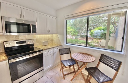 Arcadian Shores Villa | WATER VIEWS WALK 2 BEACH GREAT RENO FULL ACCESS 8C