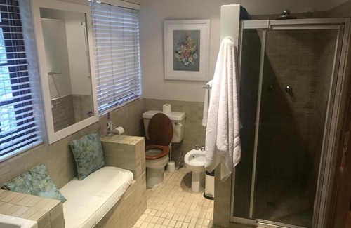 Greater Johannesburg Metropolitan Area Cama Y Desayuno | Waterfall Cottages