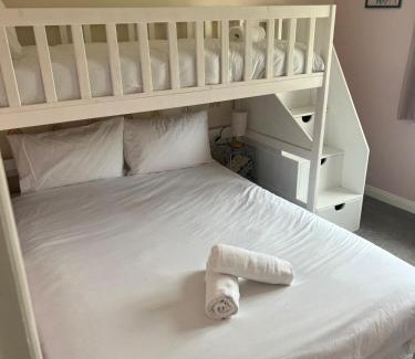 Londonderry Casa | Waterfoot House