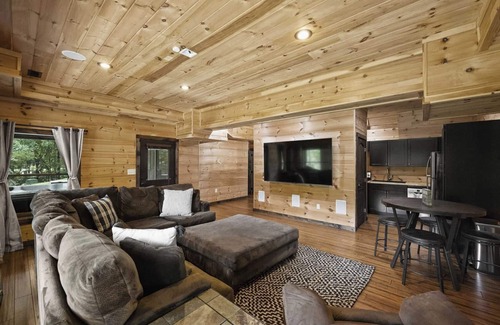 Lake Norman of Catawba Cabaña | Waterfront 1-acre Private Dock, Hot Tub, Firepit Bankhead Lodge by Avantstay