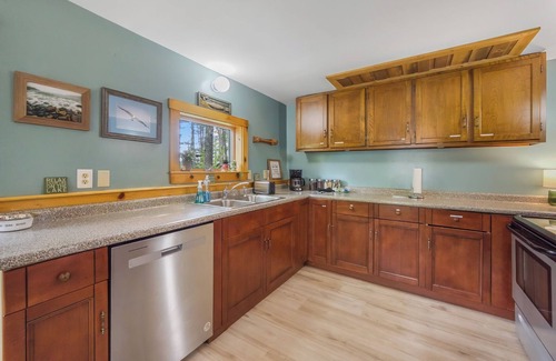 Orland Casa | Waterfront-40min to Acadia-Main House-Fire Place