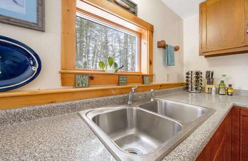Orland Casa | Waterfront-40min to Acadia-Main House-Fire Place