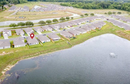 Lafayette Villa | Waterfront,4bedroom,2bath,King Bed,separate shower