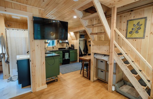Casco Cabina | Waterfront A-Frame Escape