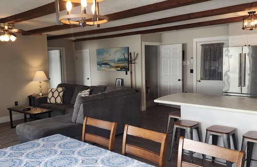 Arcadia Casa | Waterfront House, AC, Newly Remodeled, 8 Kayaks, 4 SUP, Rowboats