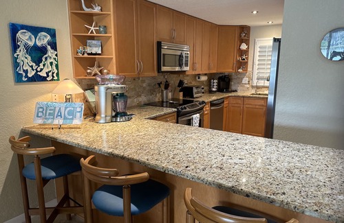 Capri Isle Condominio | Waterfront and Spacious First Floor Condo!