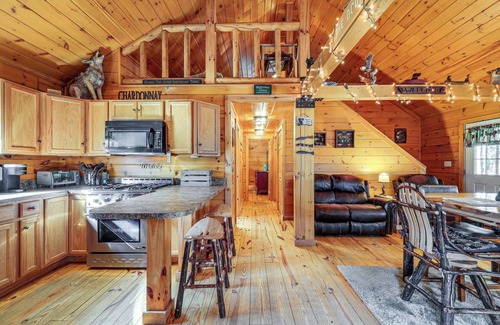 Carmel Cabina | Waterfront Angler’s Oasis in The Maine Highlands!