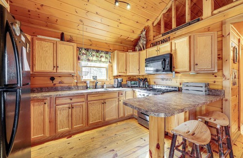 Carmel Cabina | Waterfront Angler’s Oasis in The Maine Highlands!