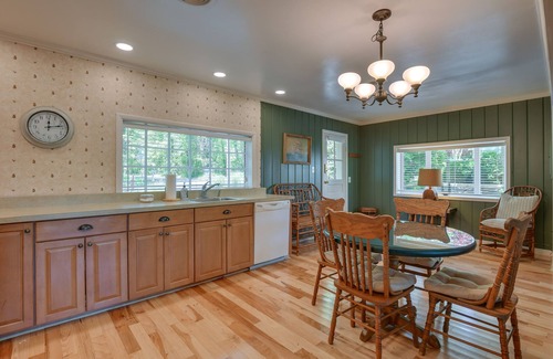 Annapolis Casa | ¡NUEVO! Waterfront Annapolis Getaway w / Fishing Pier!