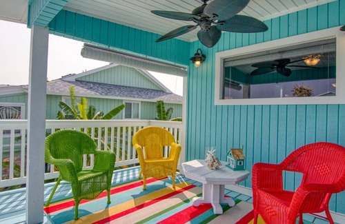 City-by-the Sea Casa | Waterfront at Off The Charts