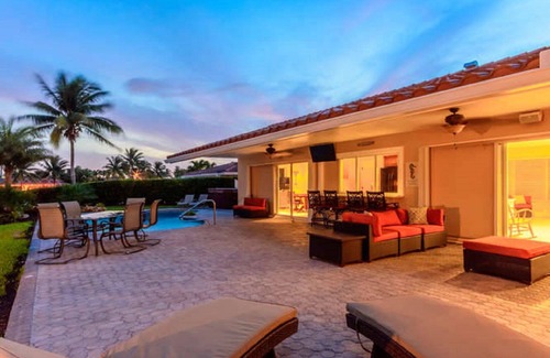 Garden Isles Casa | Frente al mar: playa, piscina climatizada, bañera de hidromasaje, kayak y SUP ** Descuentos de verano **