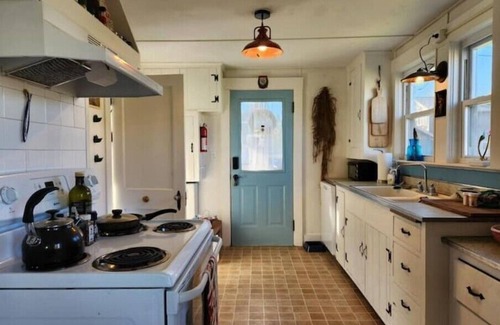 Charlestown Casa | Waterfront Beach House Bungalow