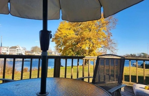 Charlestown Casa | Waterfront Beach House Bungalow