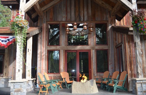 Bigfork Casa | Frente al agua Bigfork / Glacier Park Calendario de lujo para ofertas de último minuto!