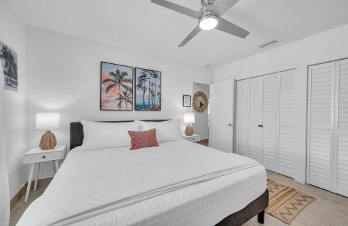 South New River Isles Casa | Waterfront Bungalow Heated Pool Pineapple Key