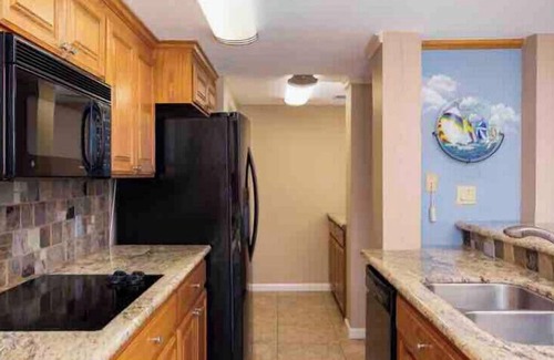 Nassau Bay Casa | Waterfront by Nassau Bay’s popular party cove