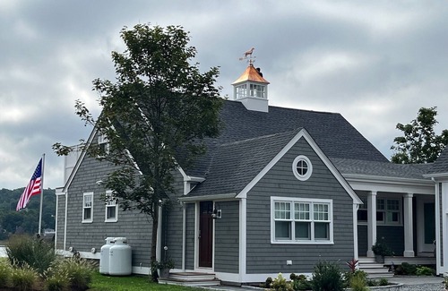 Portsmouth Cabaña | Waterfront Getaway Vacation Home