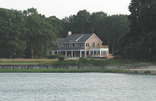Silver Beach Casa | Waterfront Charmer en la idílica Shelter Island para alquiler de verano