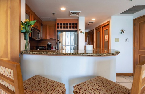 Puerta de Tierra Apartamento | Estudios de apartamentos hermosa vista a la bahía ubicados en Condado.