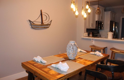 Bouchelles Island Condominio | Waterfront Community 2 Bedroom - Southern Coastal Design