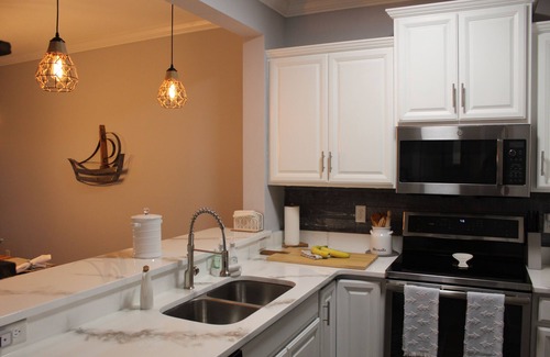 Bouchelles Island Condominio | Waterfront Community 2 Bedroom - Southern Coastal Design