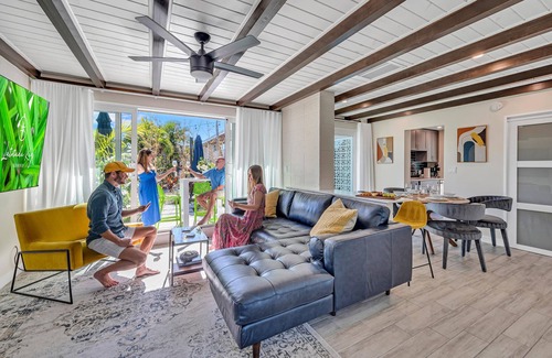 Coral Ridge Villa | Waterfront Compound / 2 Heated Pools / SaltAire & Lime Keys