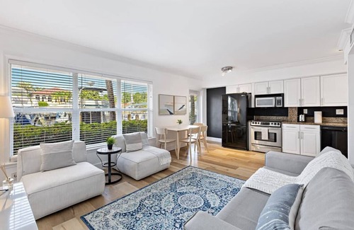 Hendricks and Venice Isles Apartamento | Waterfront Condo Near Las Olas and Beach