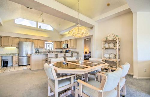 Lake Ozark Apartamento | Waterfront Condo with Resort Perks in Lake Ozark!
