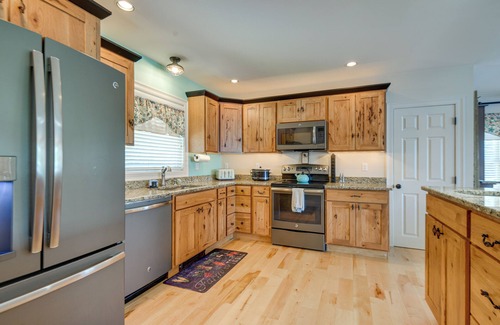 Silver Lake Condominio | Waterfront Conway Area Condo: Walk to Beach!