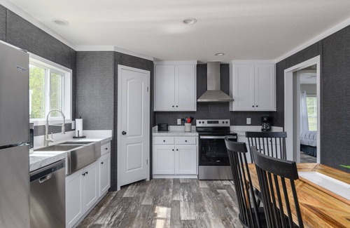 Seabrook Cabaña | Waterfront Cottage 3 Bedrooms