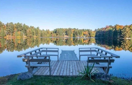 Huntsville Cabaña | Waterfront Cottage - Amazing Family Get-Away, Otter Lake Oasis!
