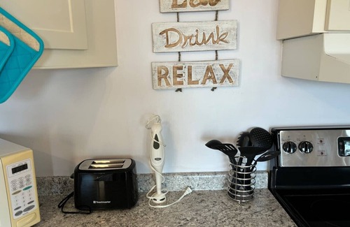 Stratford Casa | Waterfront Cottage beach access