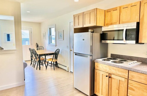 Bass Harbor Casa | Waterfront Cottage + Dock & Swim Access! [Seaside]