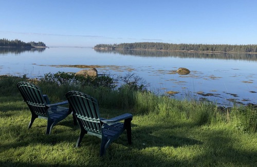 Brooklin Cabina | Waterfront Cottage, Naskeag Point in Brooklin, ME