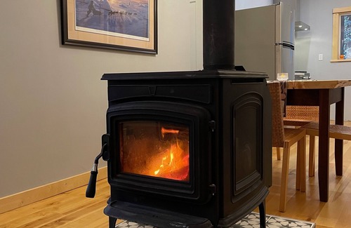 Ismailof Island Villa | Waterfront Cottage on Kachemak Bay with Breathtaking View