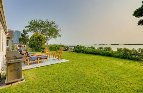 Clinton Casa | Waterfront Cottage with Sunroom and Patio and Grill