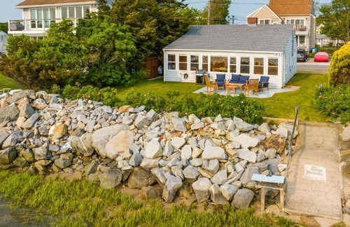 Clinton Casa | Waterfront Cottage with Sunroom and Patio and Grill
