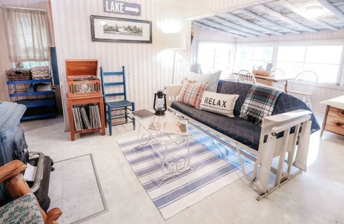 Sidney Cabaña | Waterfront Cottage with Outdoor Tub and Barrel Sauna