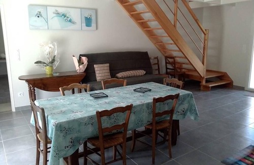 Frangy-en-Bresse Casa | Waterfront country property