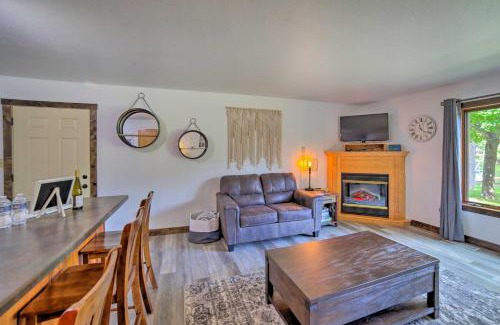 Goodman Apartamento | Waterfront Crivitz Property with Lake Access!