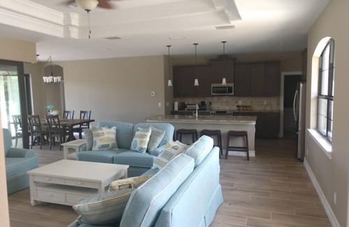 Port Charlotte Casa | Waterfront Custom Home con acceso al Golfo y piscina climatizada