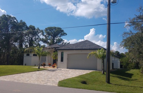 Port Charlotte Casa | Waterfront Custom Home con acceso al Golfo y piscina climatizada
