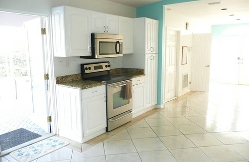 Flor-a-mar Casa | Waterfront, Dock, Pool, Floramar North Canal Minutes to Gulf of Mexico