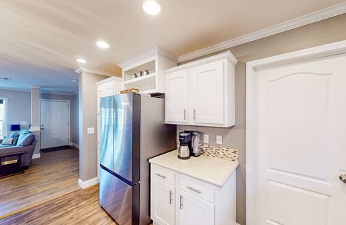 Saluda Casa | Waterfront, dog-friendly home on Lake Murray with dock, kayaks & firepit