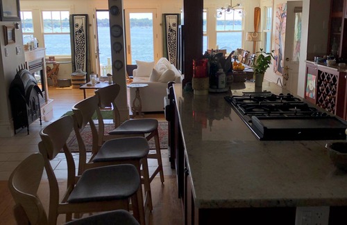 Salem Casa | Waterfront Downtown Salem Home in Historic New England - 35 minutes to Boston